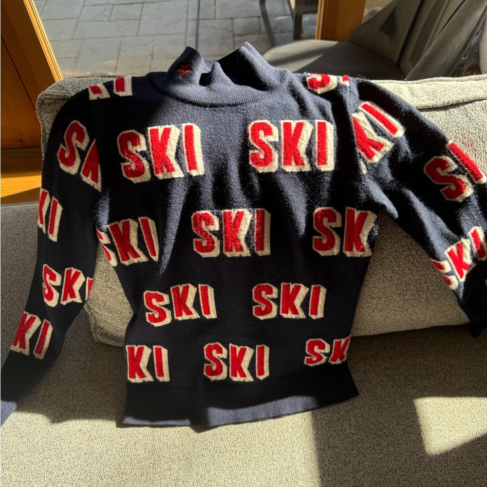 perfect moment ski sweater!